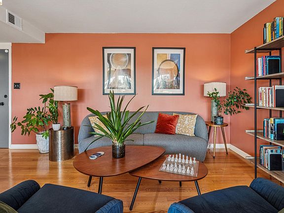 5th image of 710 E 22nd St APT 303