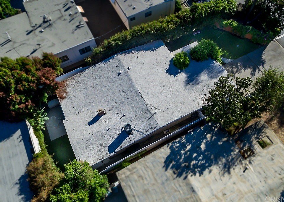 2nd image of 5500 Rhodes Ave