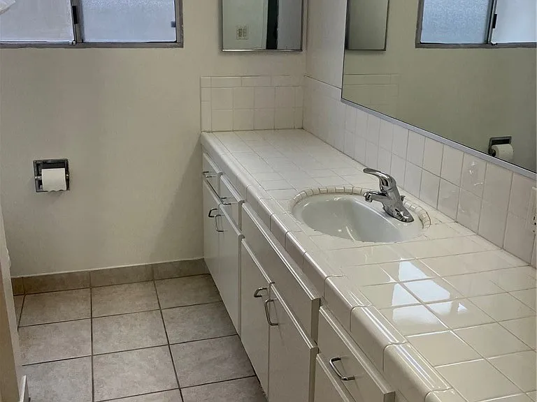 251 N Craig Ave #1 — Photo 9