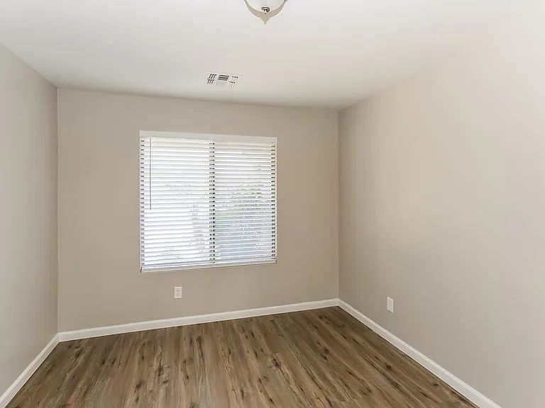 6418 W Magnolia St — Photo 17