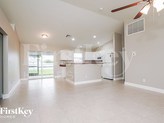 2nd image of 2031 NE 9th Pl