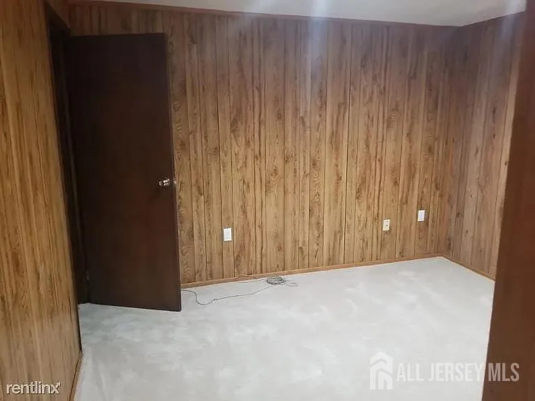 804 Maple Hill Dr — Photo 21