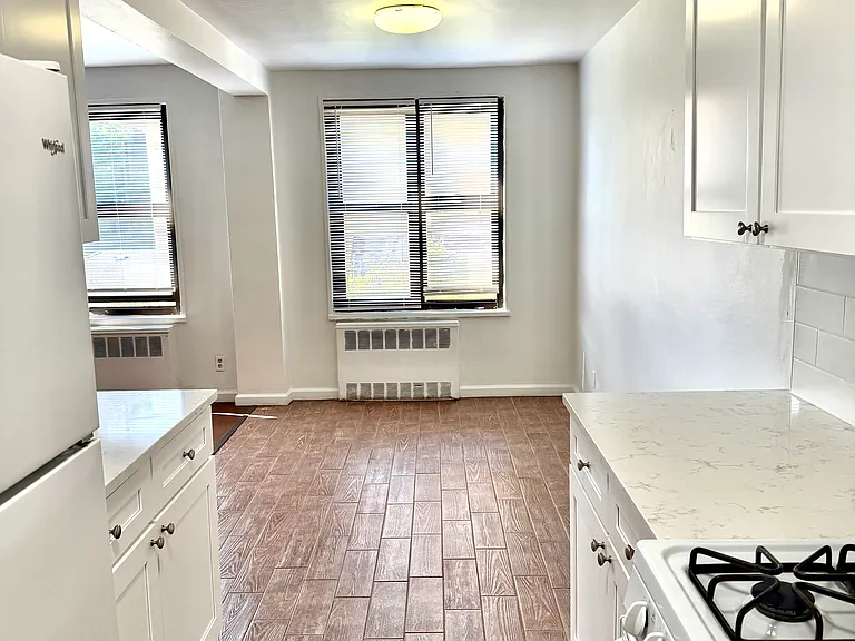 46 Davis Ave #2G — Photo 6