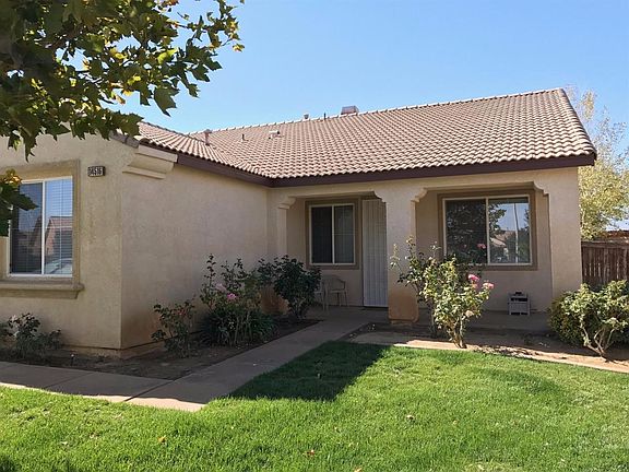 3rd image of 14516 Oakdale Cir