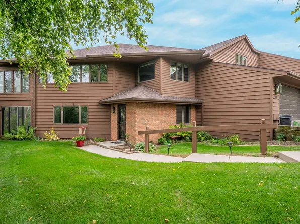 2839 Windepoint COURT, Sheboygan, WI 53083