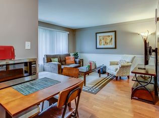 3933 Devon Rd, Royal Oak, MI 48073