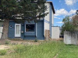 1915 Edinburgh St, Rawlins, WY 82301