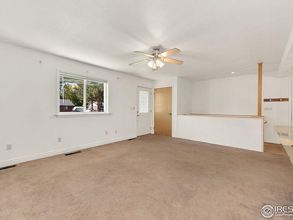 4th image of 2440 25th Ave