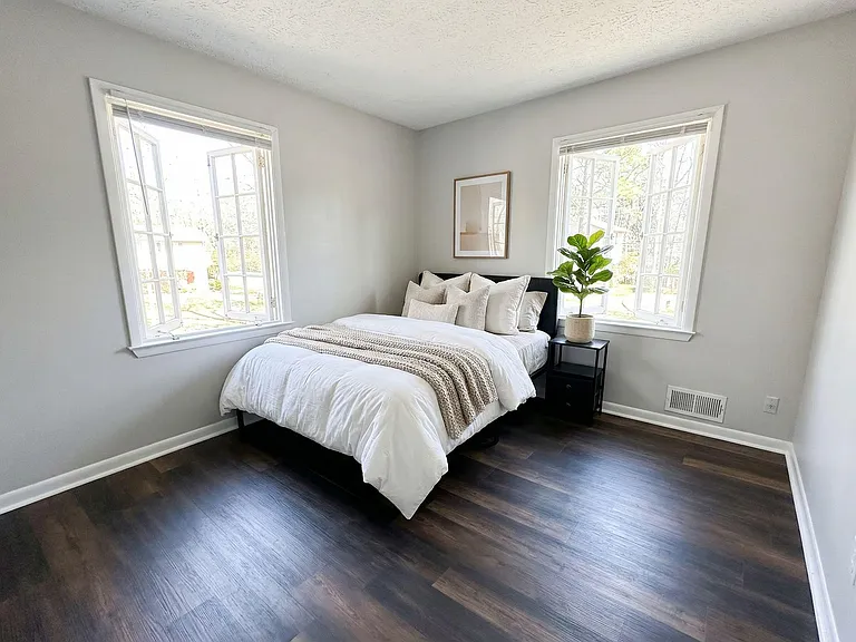 Willow Cove Way SW — Photo 1
