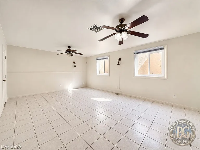 764 Benedict Dr — Photo 29