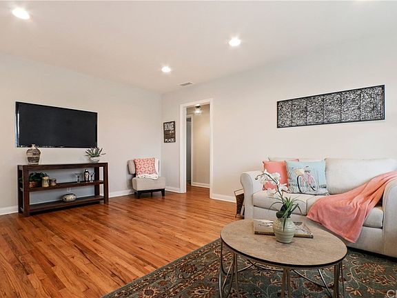 4th image of 16015 S Saint Andrews Pl