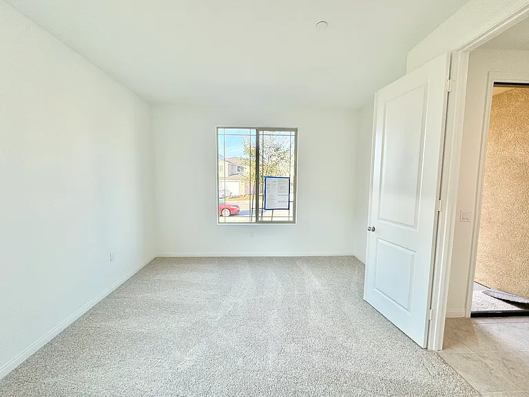 8477 Anthony St — Photo 10