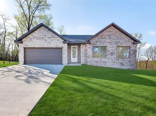 11 Sandgate Dr, Bella Vista, AR 72715