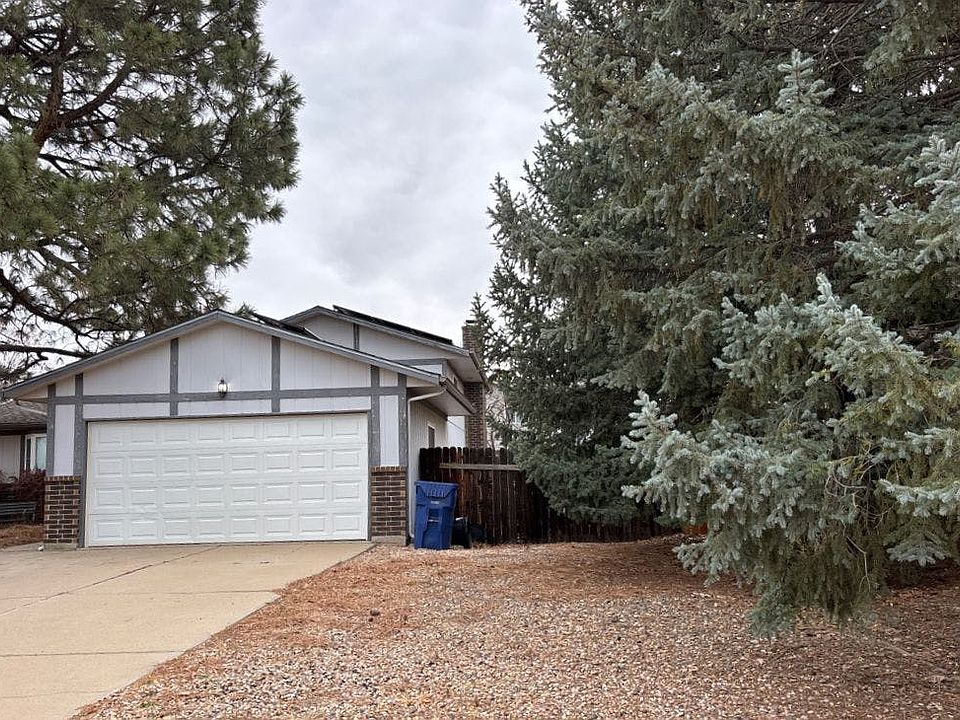2nd image of 15 Bitterweed Ct