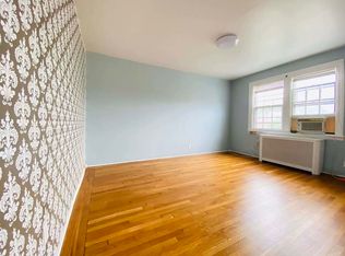 30-12 36th St #3, Astoria, NY 11103