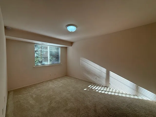 15248 SE 49th St — Photo 37