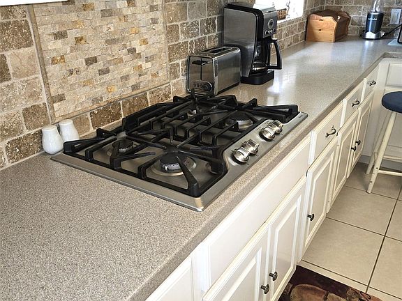 5th image of 2431 Oyster Loop Dr