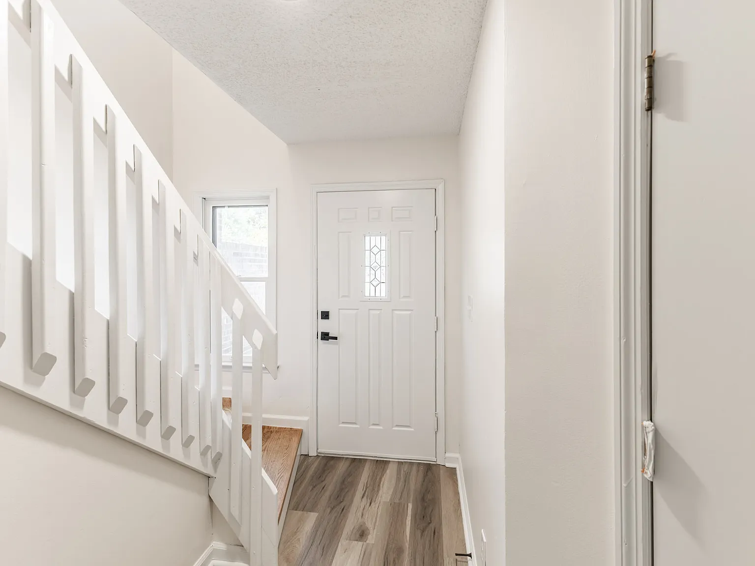 2 bed, 2.5 bath, 1442 sqft, $1,625 — Photo 3