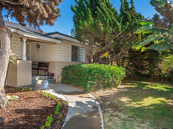 2nd image of 3836 Point Loma Ave