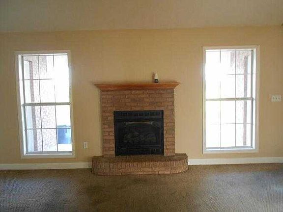 LivingRoom/Fireplace