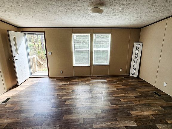 3rd image of 8570 N Meyer Sq