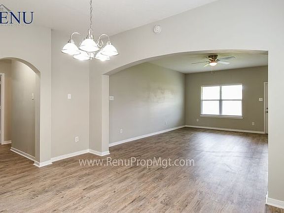 3rd image of 4722 Chisholm Hollow Ct