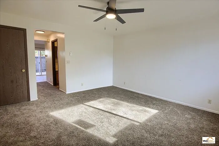 870 N Jackson Ave #8 — Photo 5