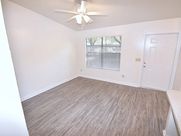 North Pointe Villas — Photo 30