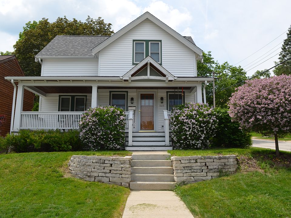 1st image of 1412 Pleasantview Ave