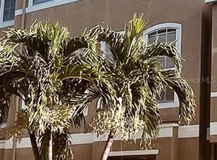 2915 Pointeview Dr, Tampa, FL 33611