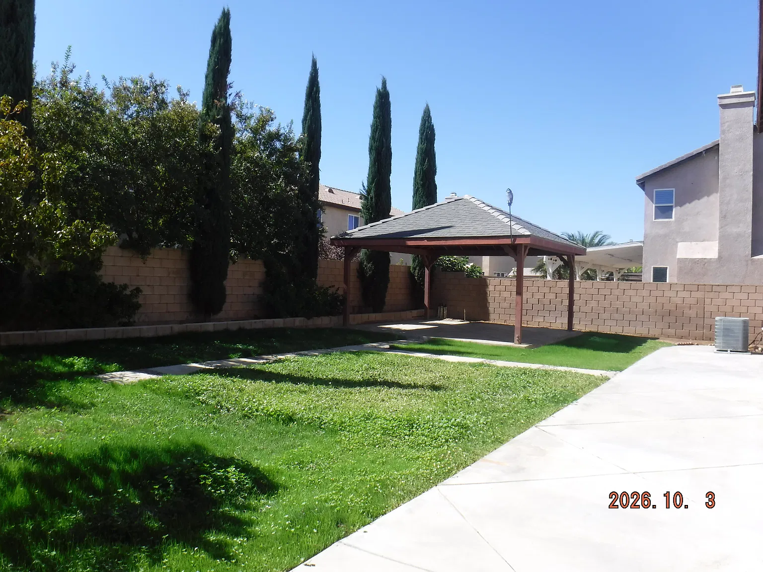 4 bed, 2.5 bath, 2734 sqft, $3,650 — Photo 2