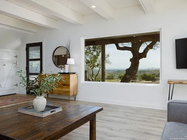 119 B Mountain Top Trl, Boerne, TX 78006