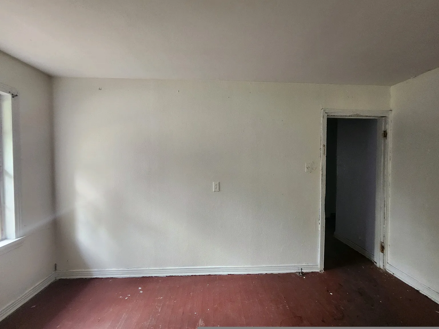 2 bed, 985 sqft, $1,100 — Photo 2