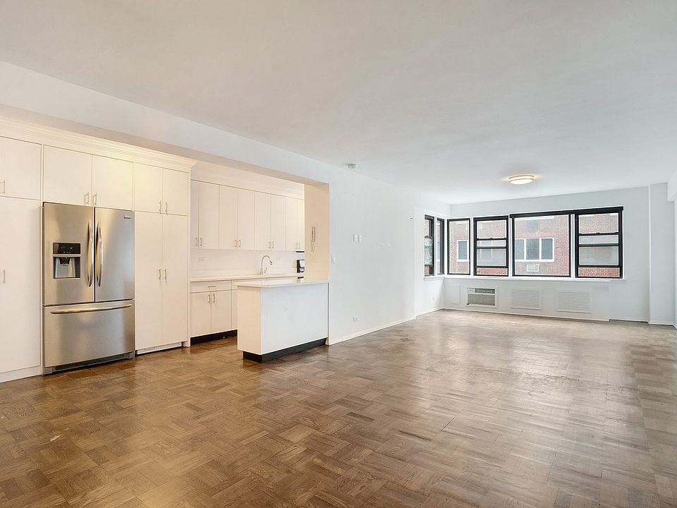 1st image of 20 Beekman Pl #9FG