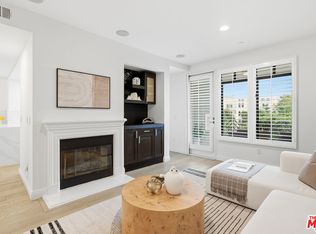 5625 Crescent Park W APT 301, Playa Vista, CA 90094
