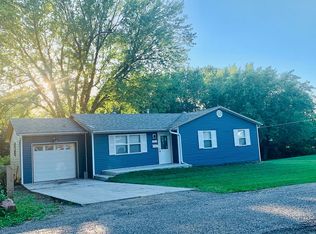 1222N N Walnut St, Maryville, MO 64468