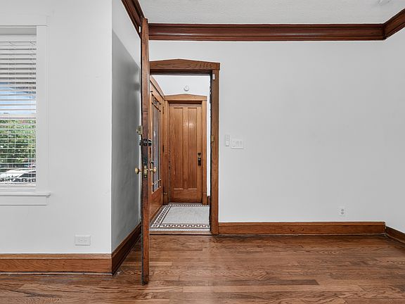 5th image of 5128 W Montana St