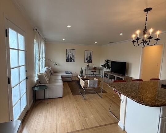 2nd image of 1028 12th St APT 9