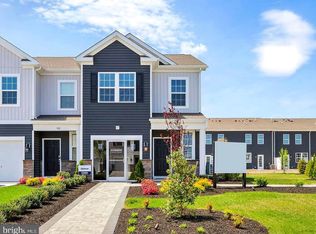 250 Hermosa Dr, Egg Harbor Township, NJ 08234