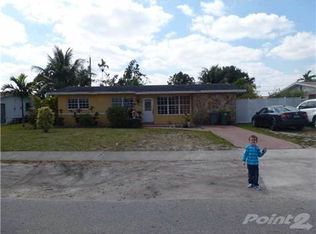 728 W 56th St, Hialeah, FL 33012