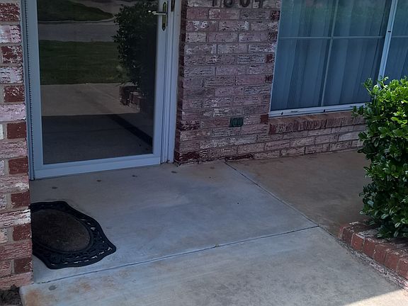 Roll into the House, no step