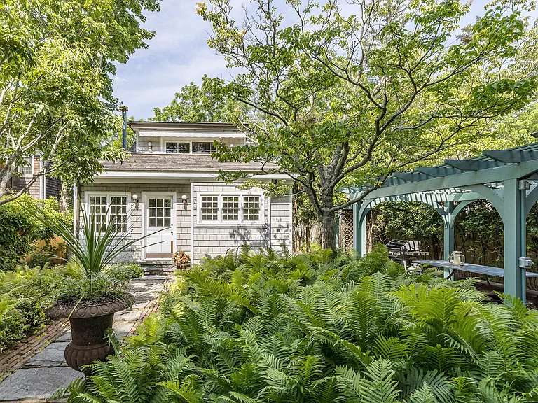 39 Garden St — Photo 3