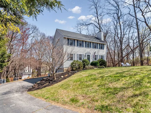 7 Bowdoin Dr, Haverhill, MA 01830