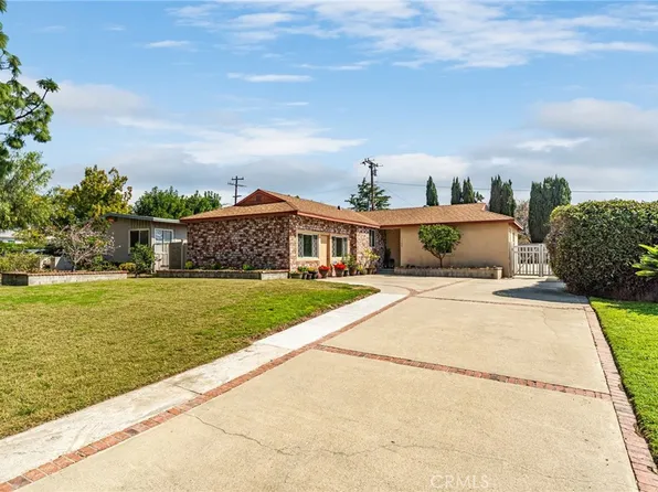 1160 N Towne Ave, Claremont, CA 91711