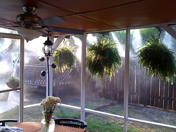 screened patio with misters