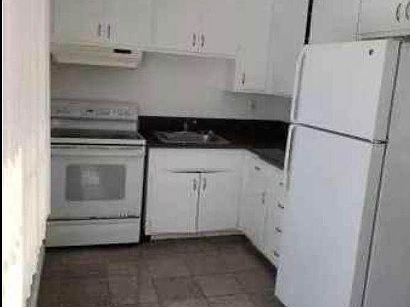 2nd image of 641 La Grande Dr APT 1