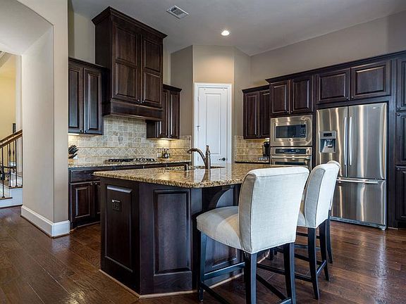 3rd image of 17911 Pecan Bayou Ln