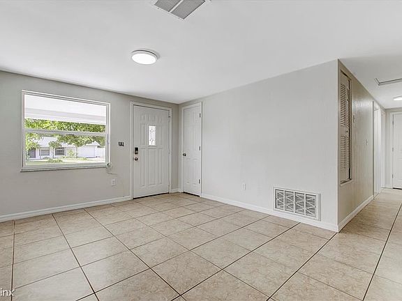 5th image of 1201 Jadewood Ave