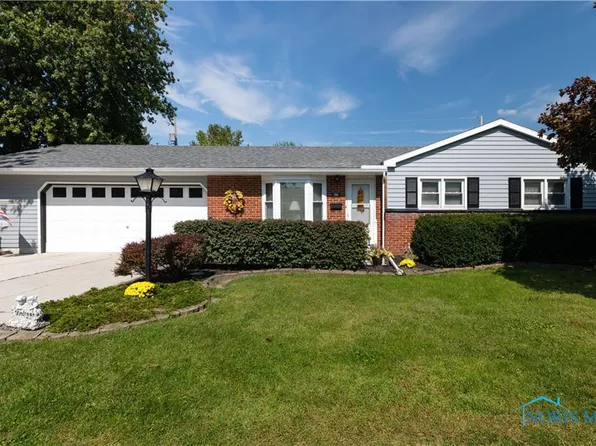 704 Northview Dr, Fostoria, OH 44830