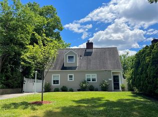 9 Wendover Rd, Eastchester, NY 10709